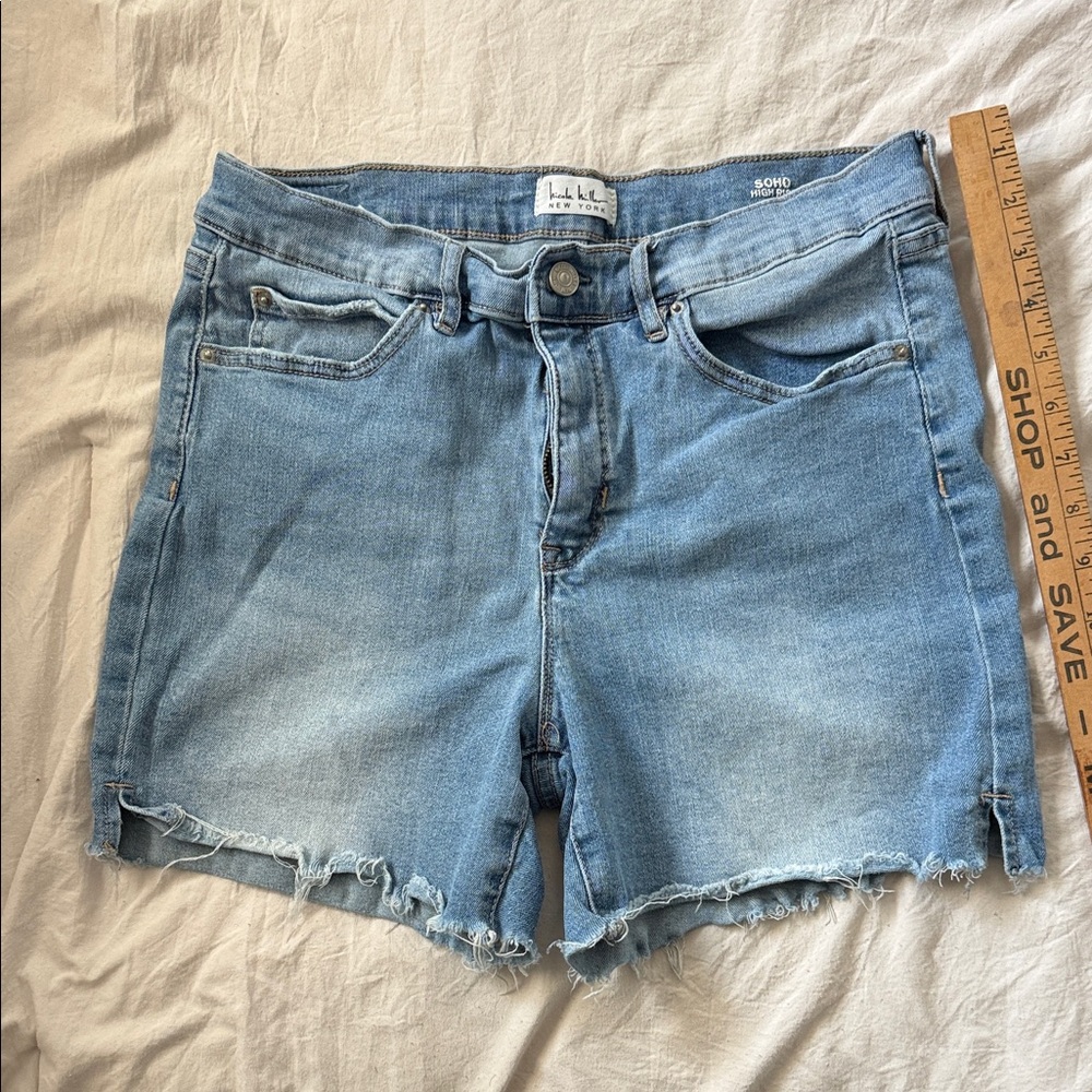 Nicole Miller 10 Jeans Light Blue Denim Cutoff Shorts